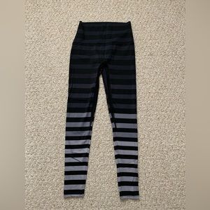 K-DEER Jody stripe leggings; Size M